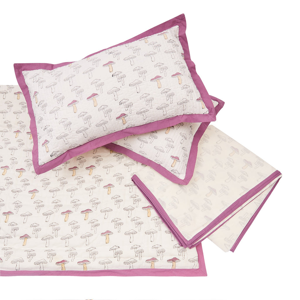 Aubergine Mushroom Bed Bundle: 1 x Sleep Dohar, 2 x Pillowcases, 1 x Throw