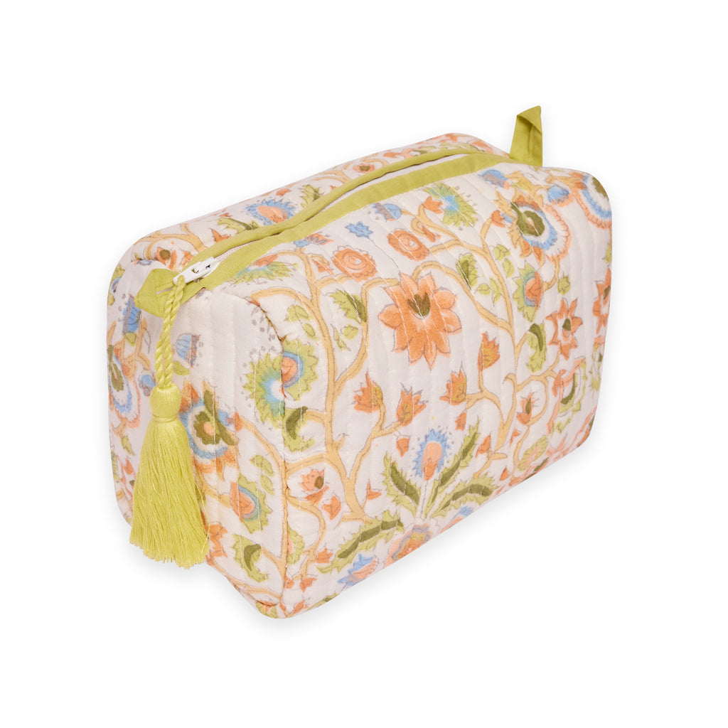 Cowdray Print Washbag green